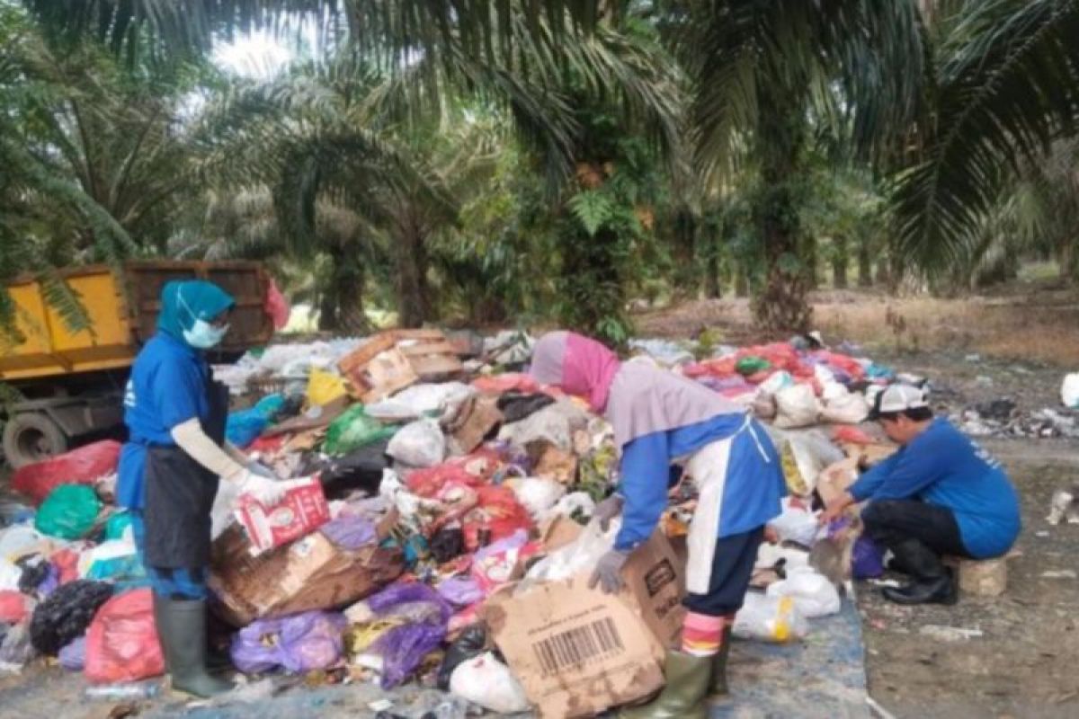 Kotabaru's Tegalrejo village waste management ranks 11th nationally