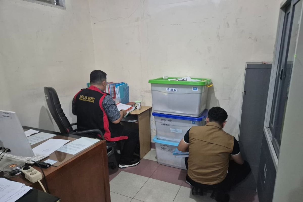 Kejari Sinjai sita barang dua kantor balai di Makassar terkait dugaan korupsi
