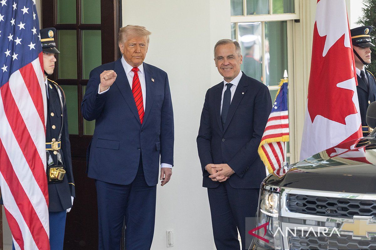 Carney dan Zelensky berbicara via telepon Jelang pertemuan Trump-Putin