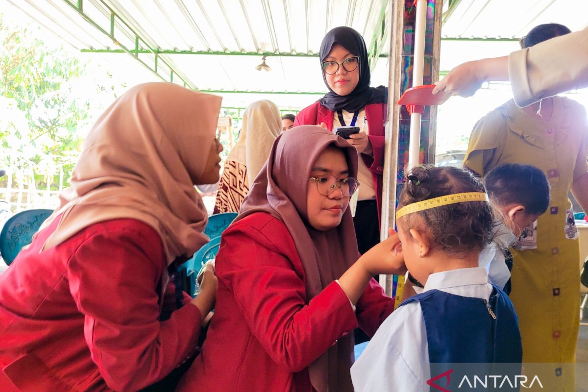 Mahasiswa FK UMM beri penyuluhan pemenuhan gizi balita di Situbondo