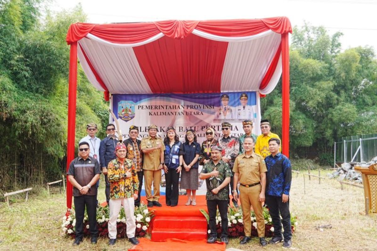 Gubernur Lakukan Peletakan Batu Pertama Pembangunan Anjungan Kaltara di TMII