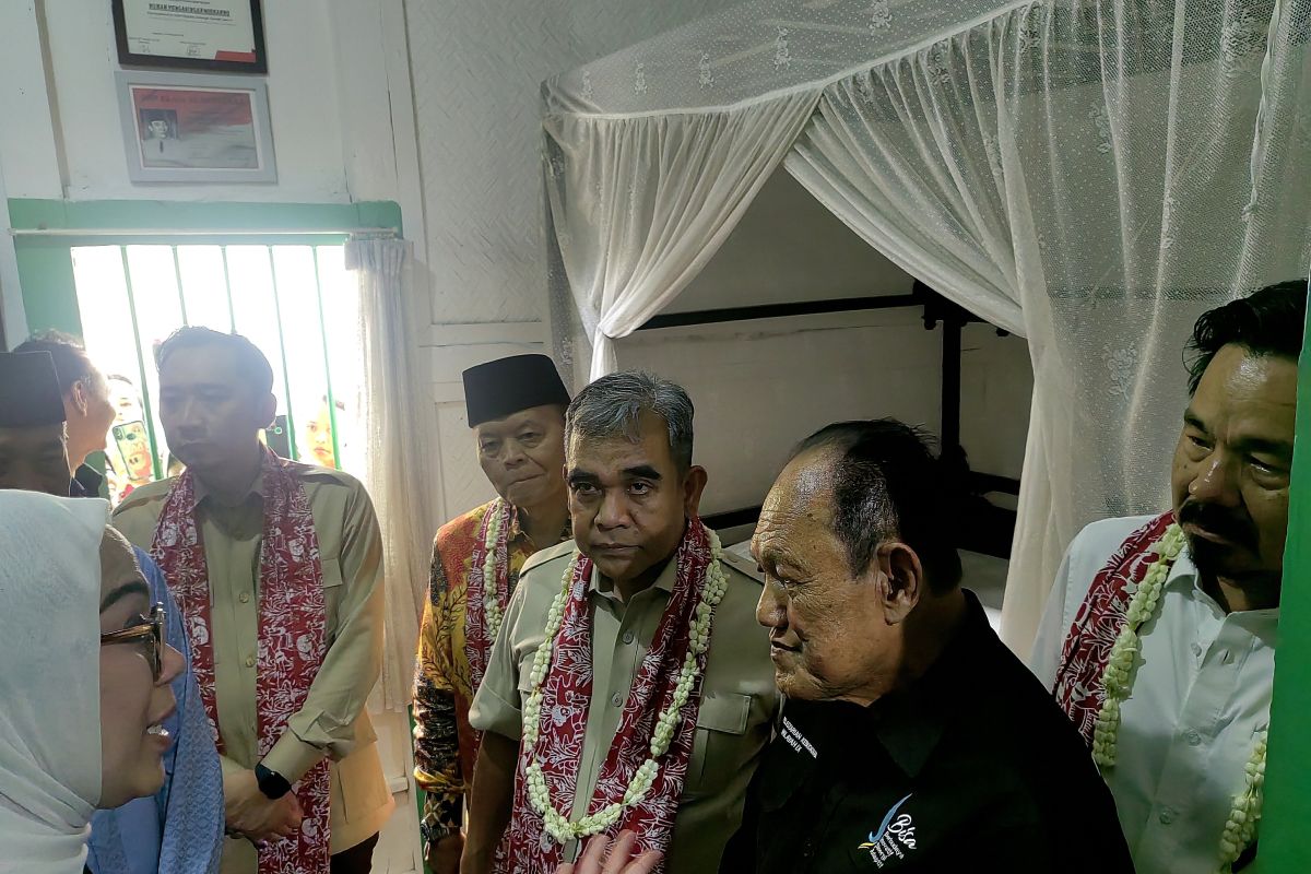 Pimpinan MPR napak tilas HUT RI ke rumah pengasingan di Rengasdengklok