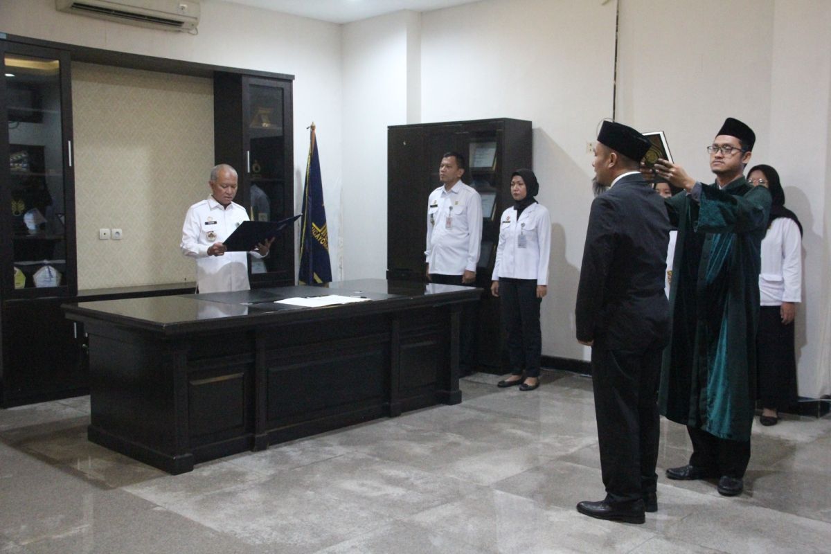 Kanwilkum Jateng kukuhkan notaris pengganti di Kendal