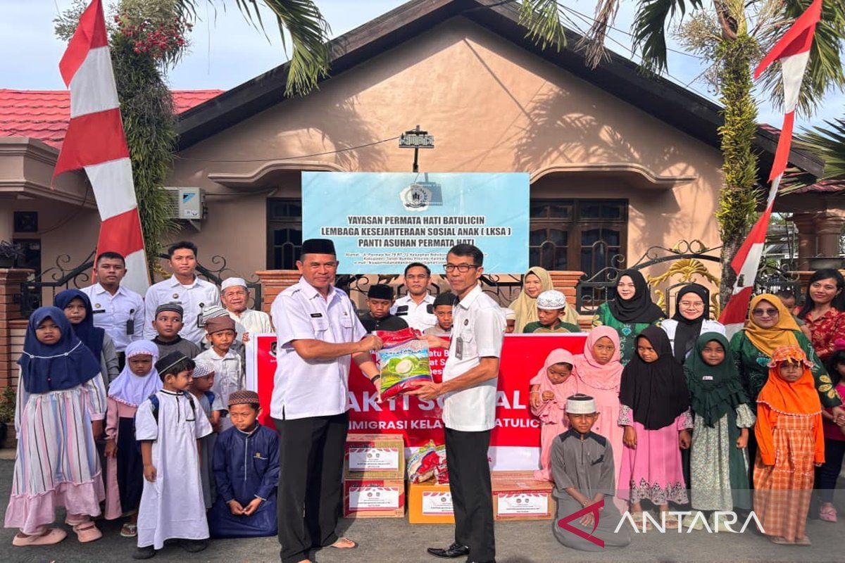 Imigrasi Batulicin salurkan bantuan untuk anak yatim