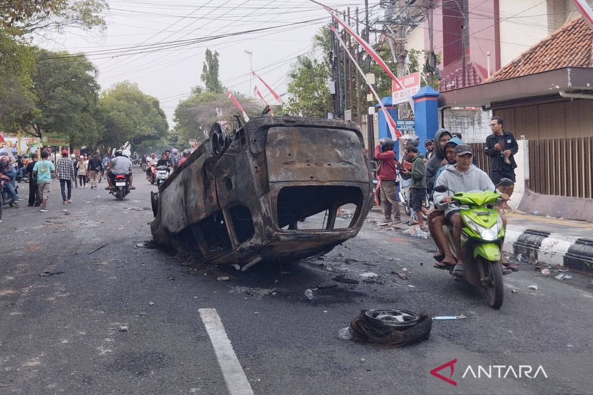 Polisi selidiki kasus pembakaran mobil saat demo anarkis di Pati