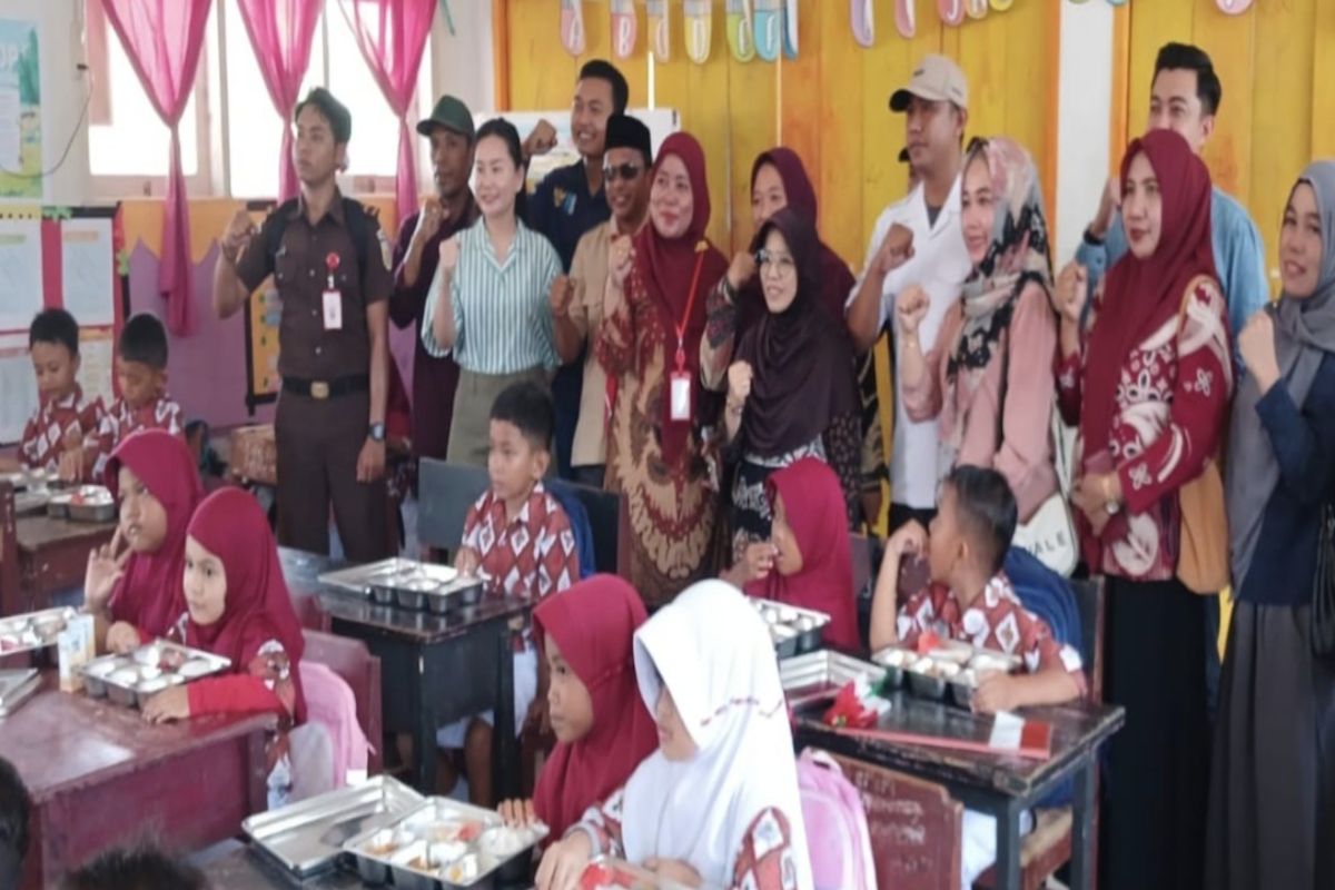 Pemkab Parigi Moutong mulai Program MBG untuk murid TK hingga SMP