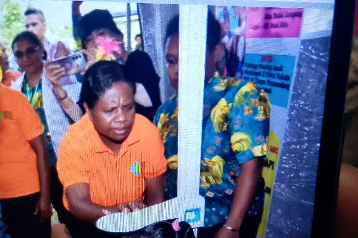 Dinkes Biak sediakan pelayanan bakti kesehatan warga Pulau Bromsi