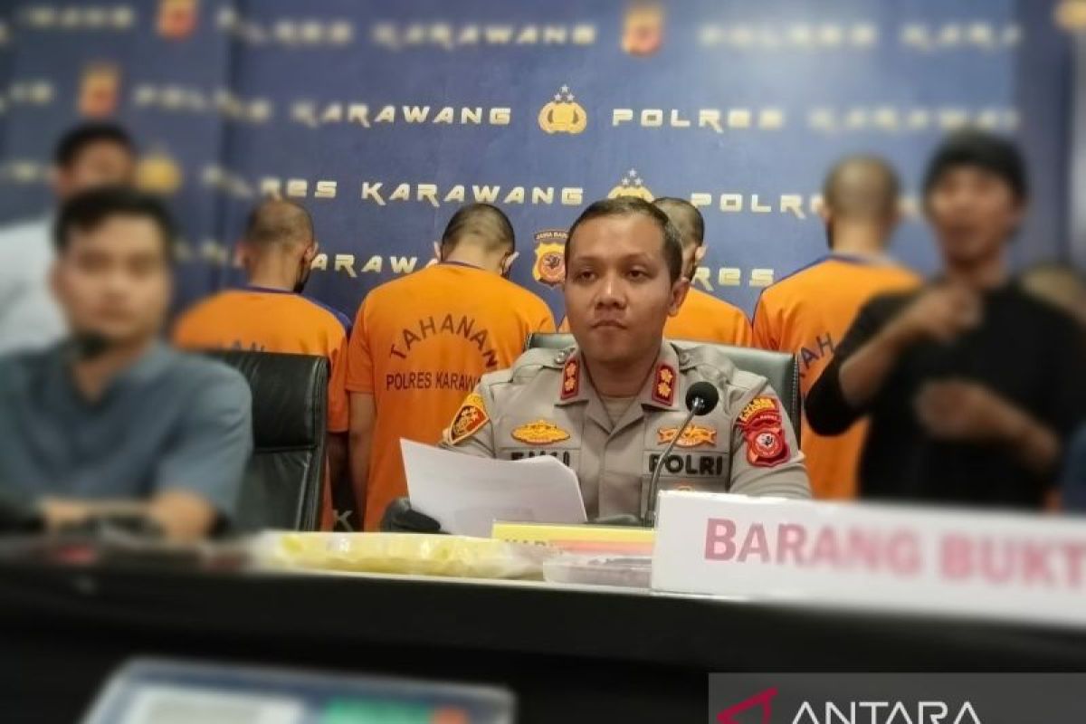 Polres Karawang bongkar kasus produksi narkotika jenis tembakau gorila sintetis