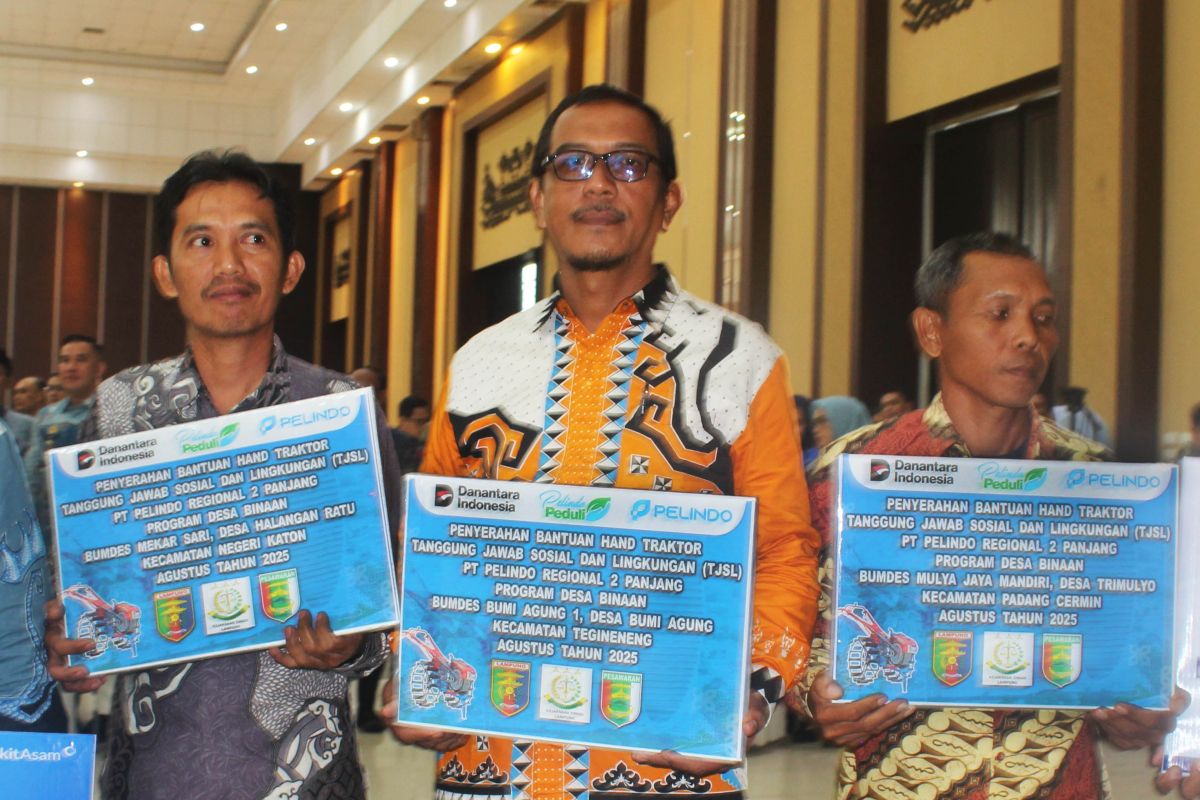 Pelindo Regional 2 Panjang salurkan bantuan tiga unit "hand tractor" dukung pertanian