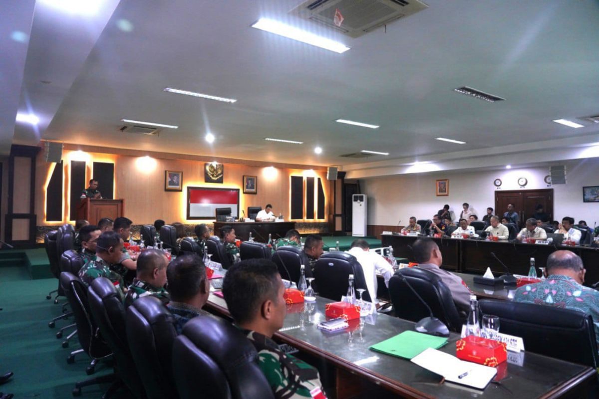 Staf Kepresidenan kunjungi Kodam XIII/Merdeka bahas perbatasan