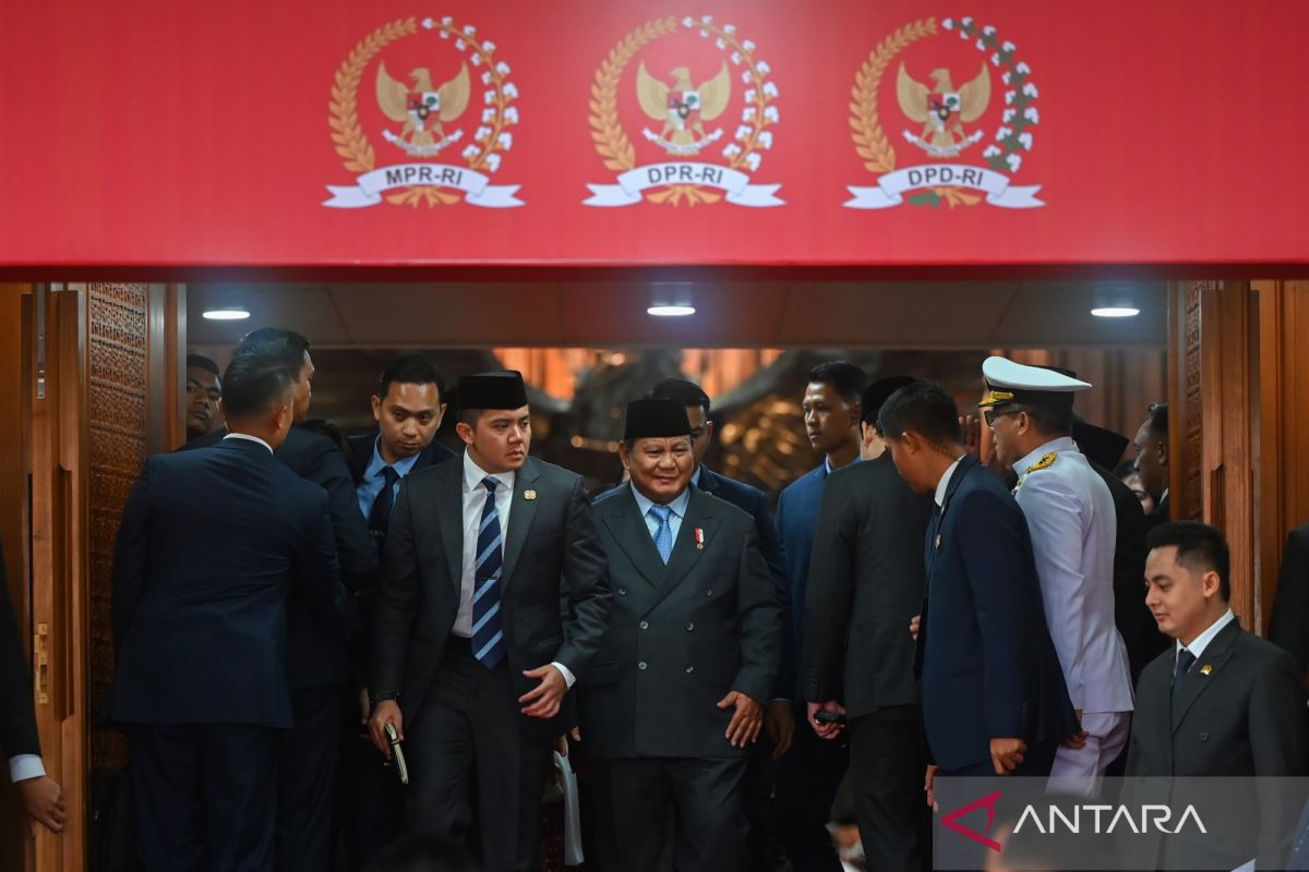 Prabowo targetkan APBN di 2027 atau 2028 tidak lagi defisit