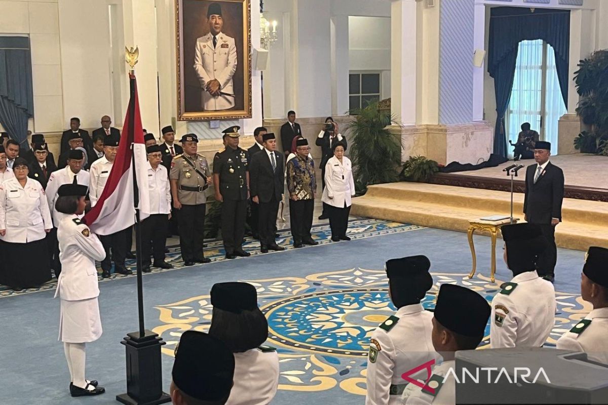 Dihadiri Megawati, Mensesneg kukuhkan 76 anggota Paskibraka 2025