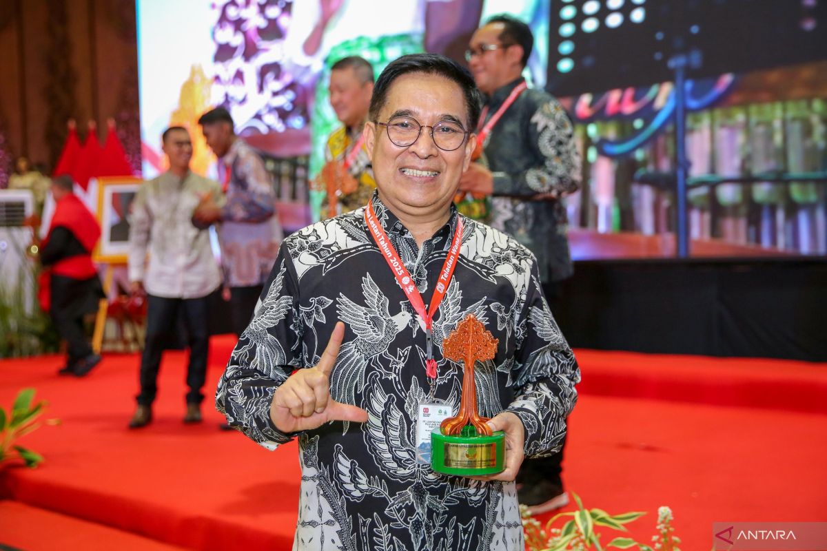 PT Lontar Papyrus Raih Penghargaan Prima Wana Karya 2025