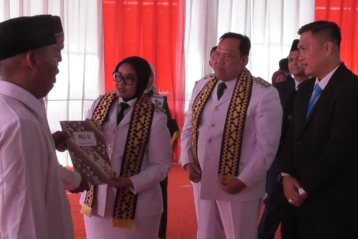 Terima revisi kemerdekaan, 17 warga binaan Rutan Sukadana dibebaskan