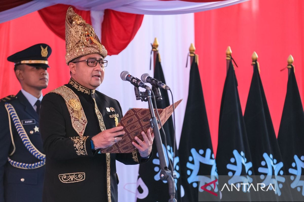 Civil servant urged to channel spirit of independence into innovation