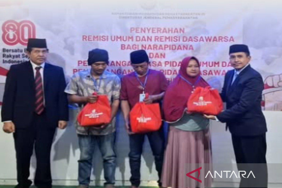 Ratusan narapidana Sampang terima remisi kemerdekaan