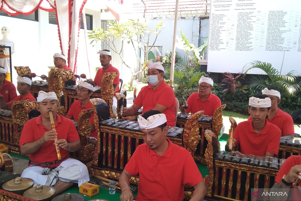 Mantan Bupati Klungkung Wayan Candra dapat remisi