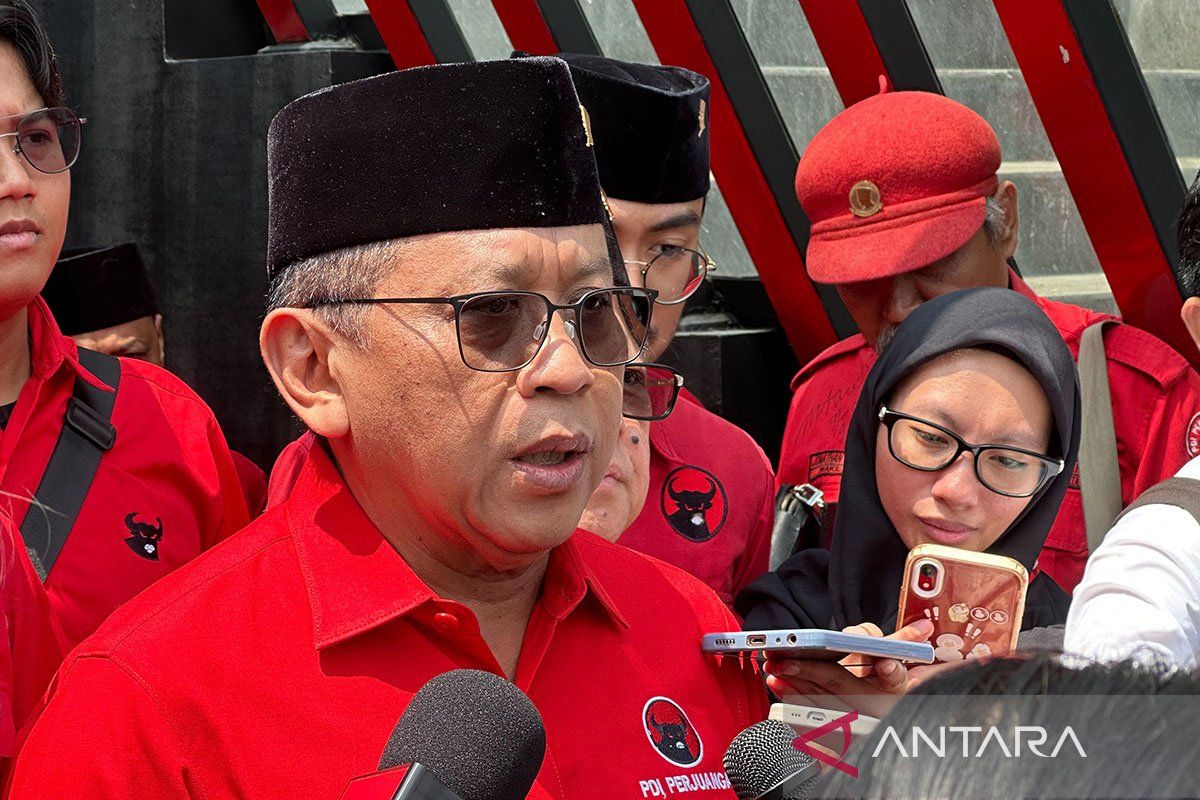 Hasto sebut PDIP sedang siapkan syarat pendaftaran kepengurusan baru