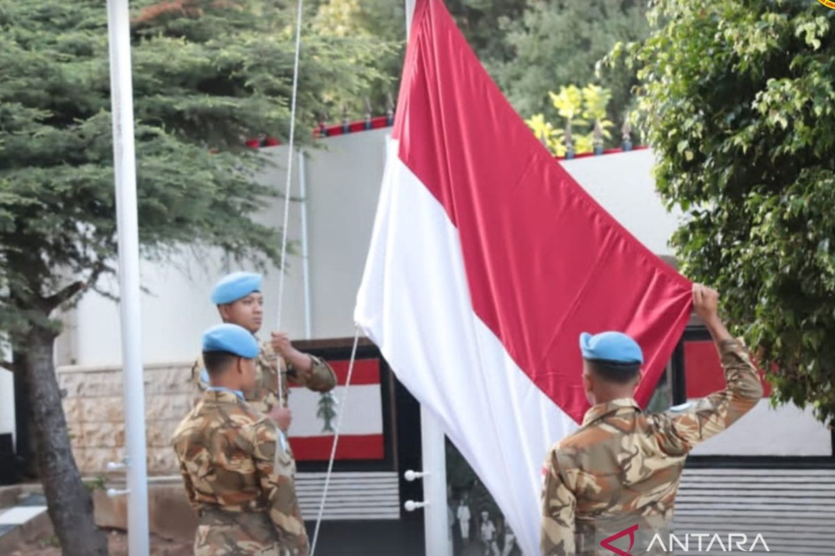 TNI AL kibarkan merah putih di Lebanon saat HUT RI