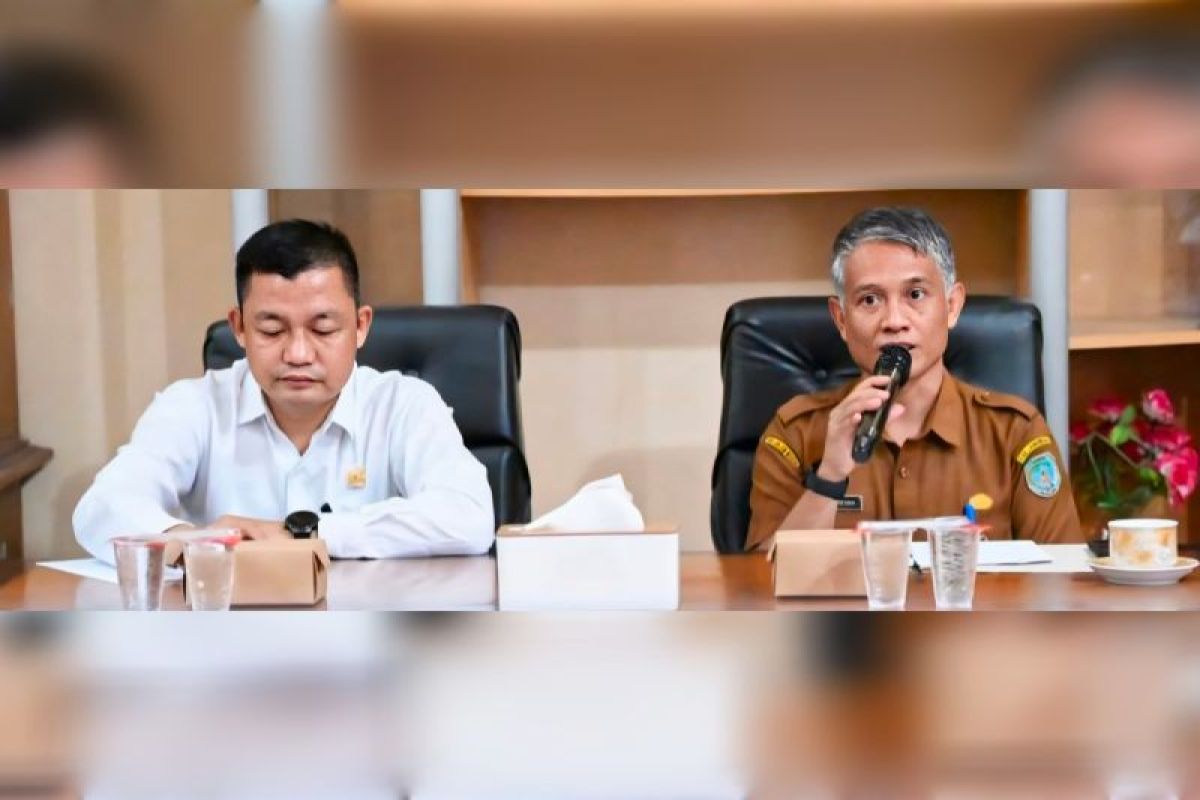 Pemkab Lamandau-DPRD bahas peningkatan status desa