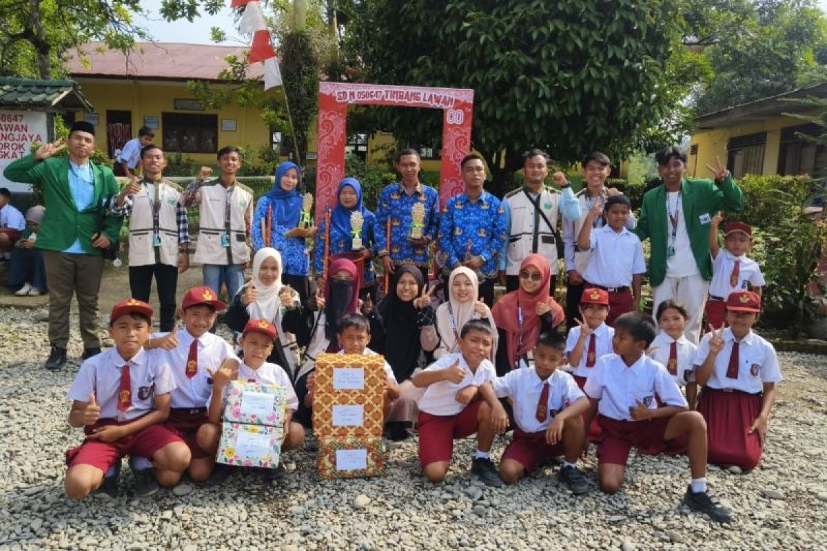 Bangun soladiritas dan kreativitas, Mahasiswa KKN UINSU kolaborasi meriahkan HUT RI ke-80