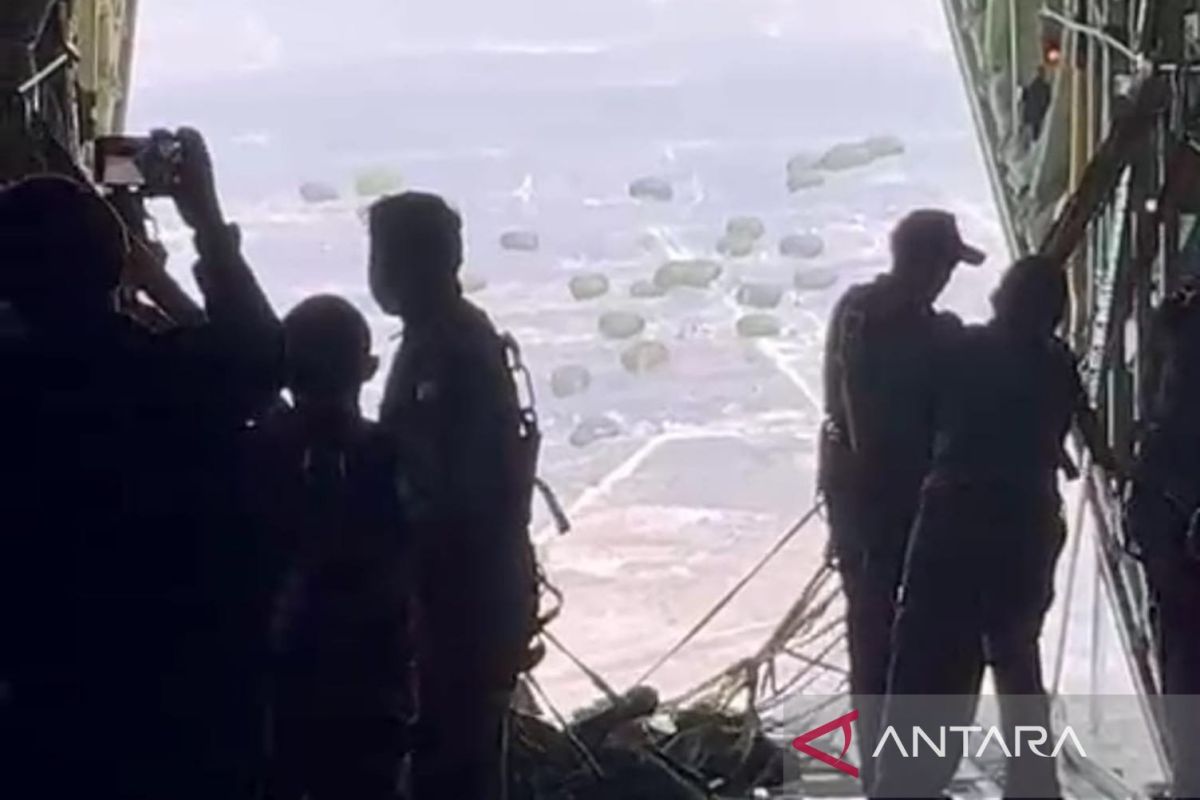 Indonesia executes second humanitarian airdrop in Gaza