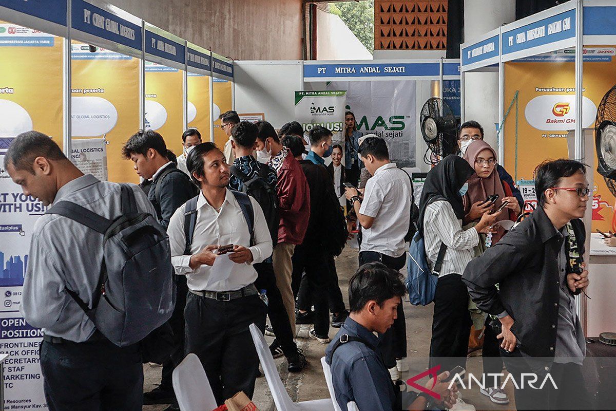 3.056 lowongan kerja tersedia dalam JobFest 2025 di Jakbar