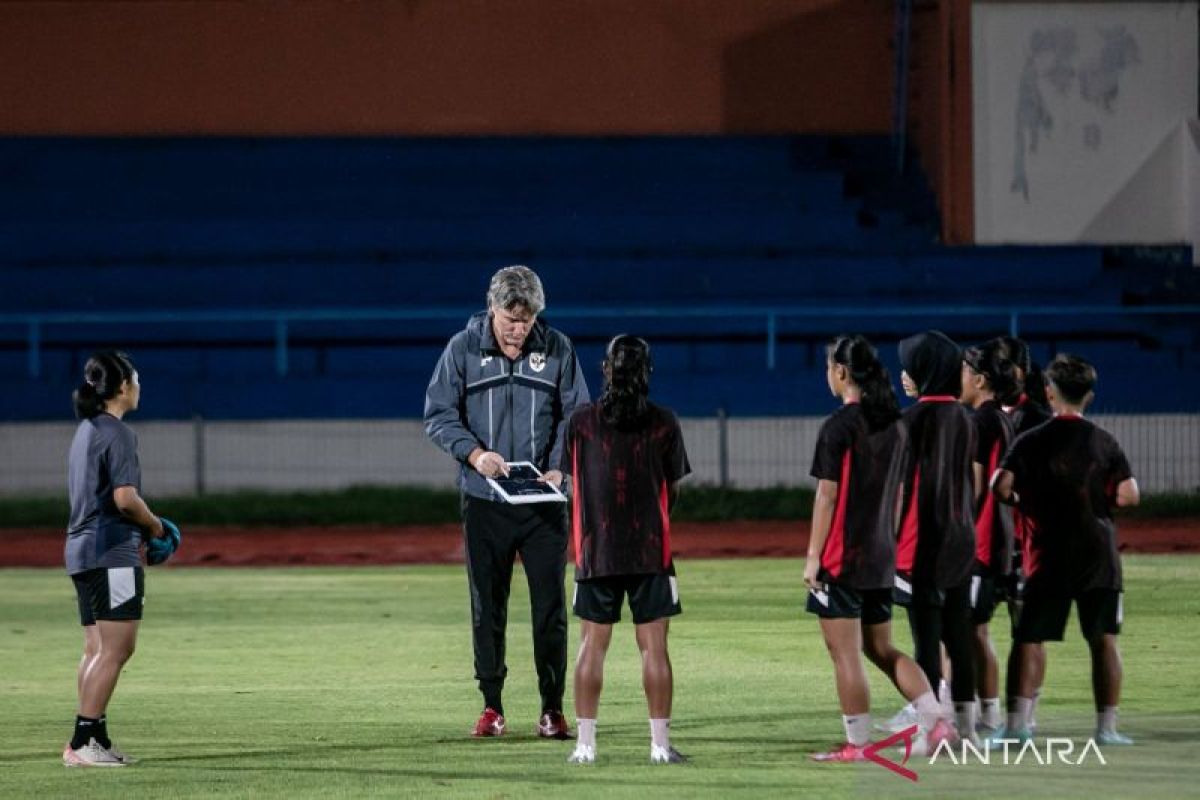Timnas putri U-16 capai sebuah milestone, kata Timo Scheunemann