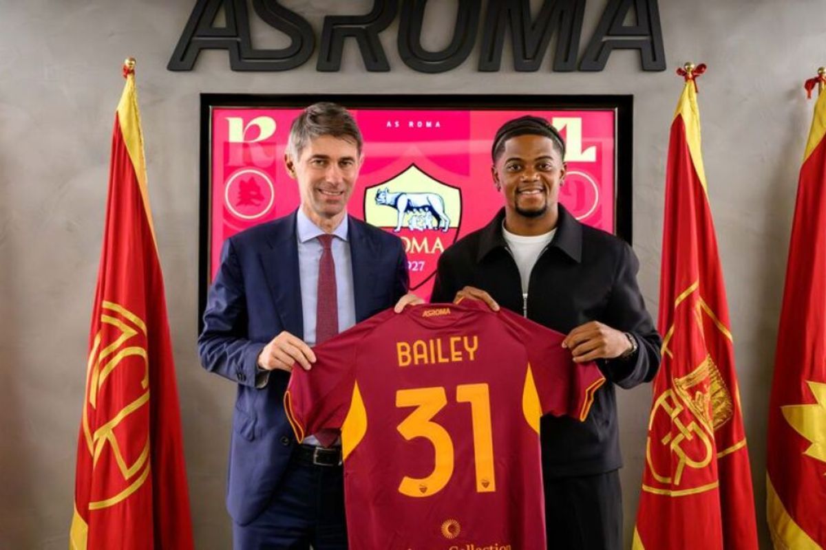 AS Roma resmi pinjam winger Jamaika Leon Bailey dari Aston Villa
