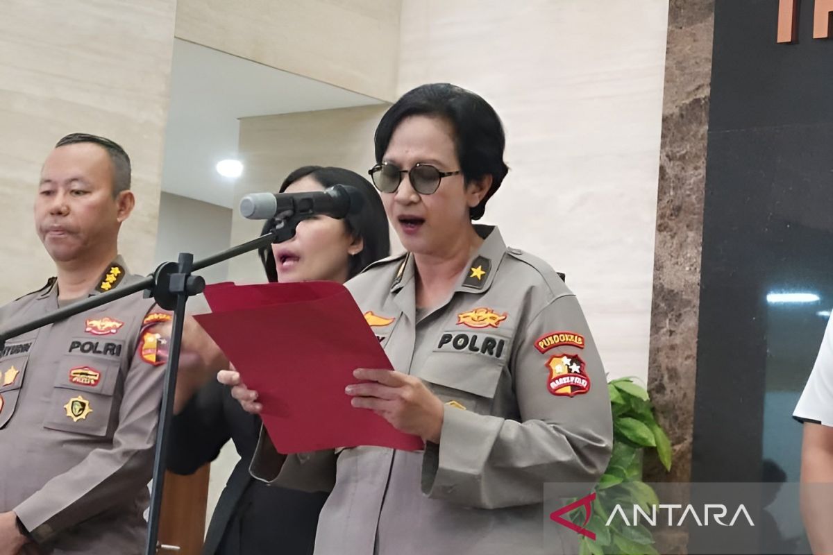 Secara genetik, CA bukan anak biologis Ridwan Kamil