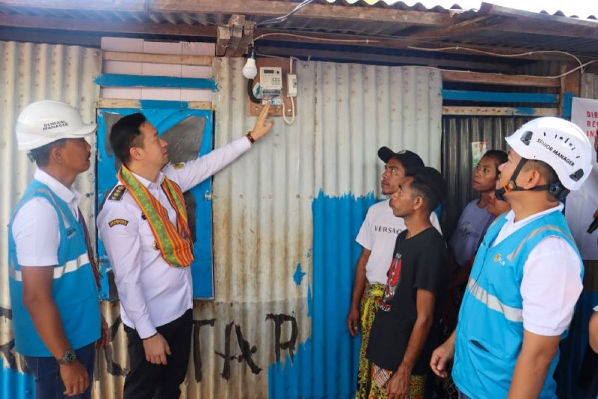 Pemkot Kupang mengapresiasi PLN bantu warga lewat "Light Up The Dream"