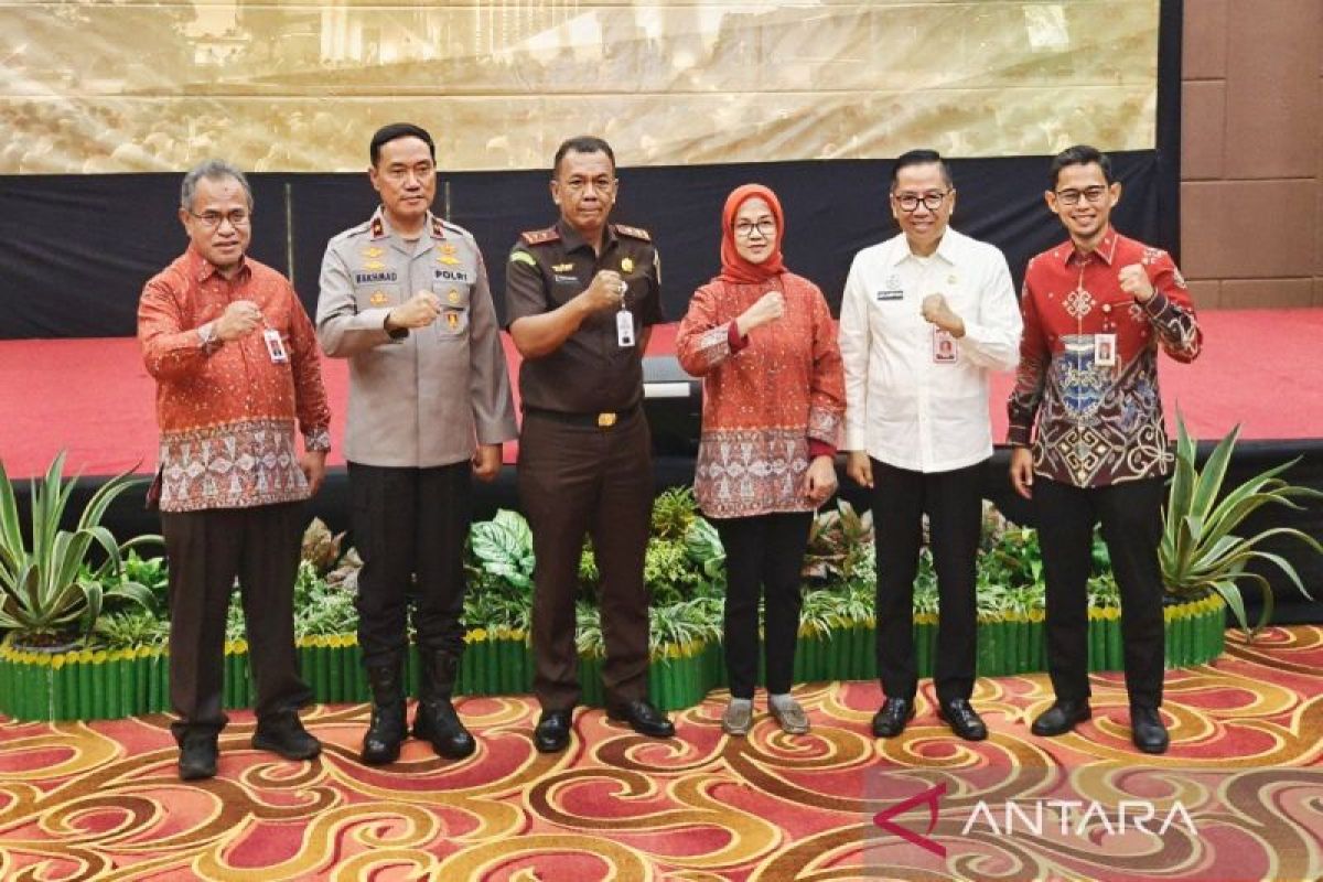 OJK sosialisasi tindak pidana sektor jasa keuangan kepada APH Kalteng