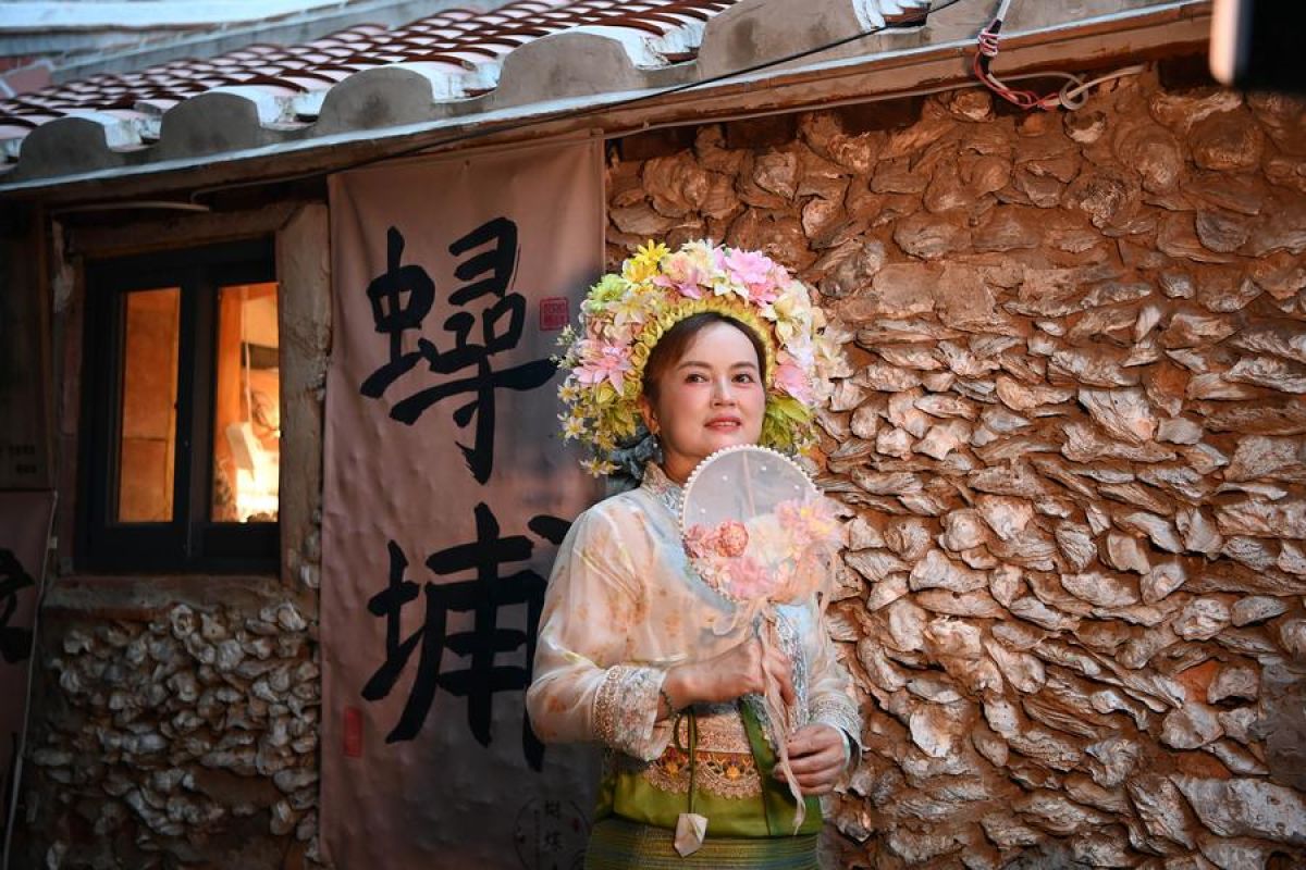 Warisan budaya dongkrak pariwisata di desa Xunpu, China