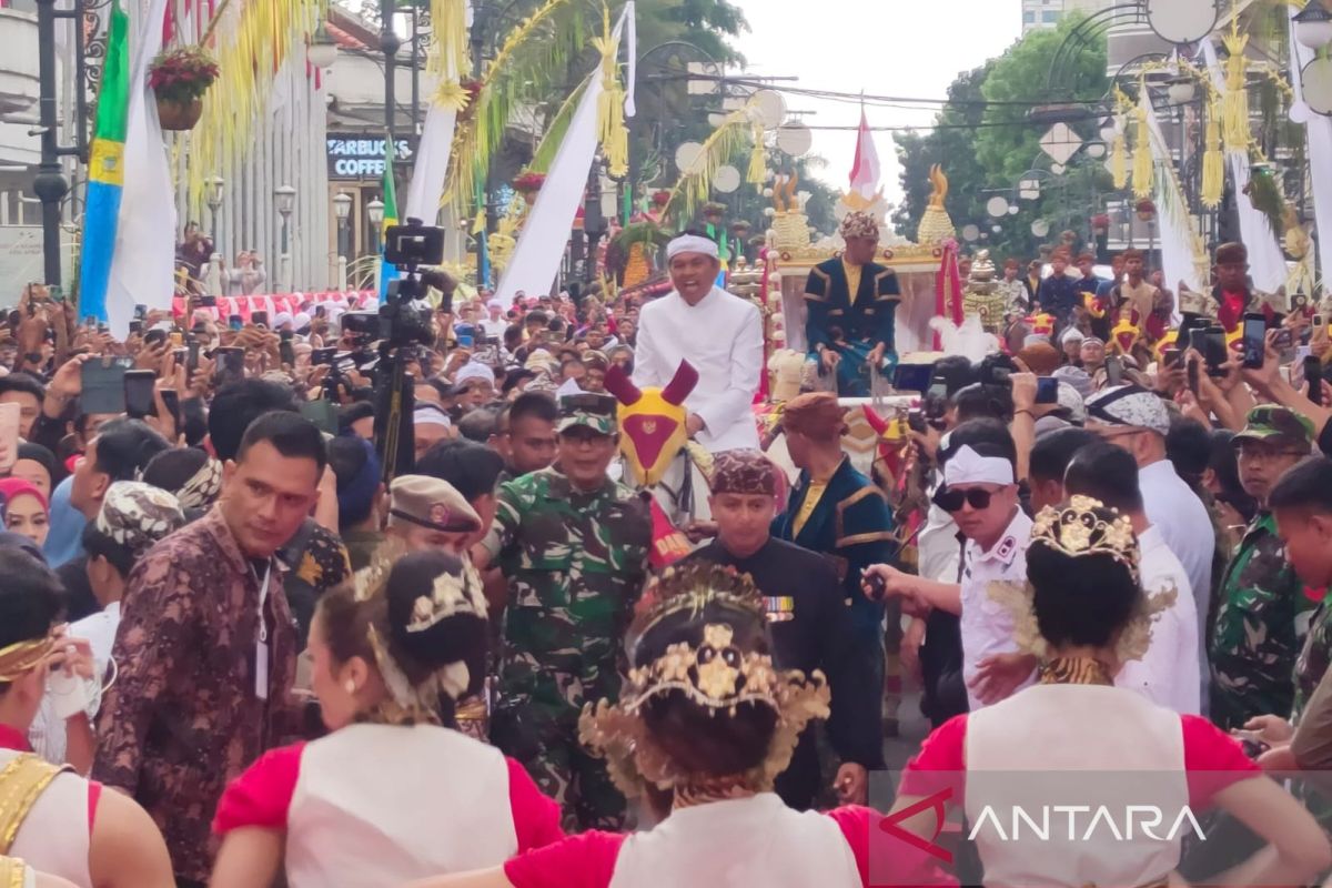 Kinerja KDM soal lapangan kerja bernilai rendah tapi citranya positif