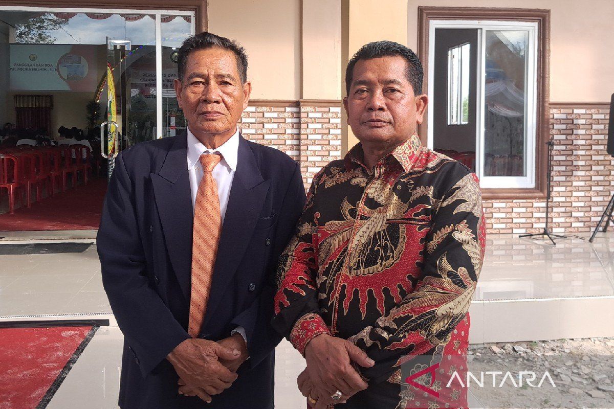 Legislator Gumas apresiasi kekompakan dalam pembangun Gereja Parawei