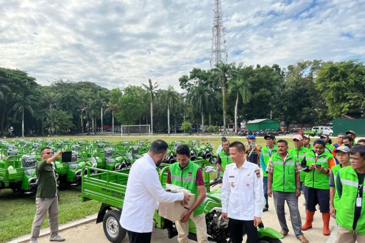Pemkot Padang kaji sanksi sosial bagi warga buang sampah sembarangan