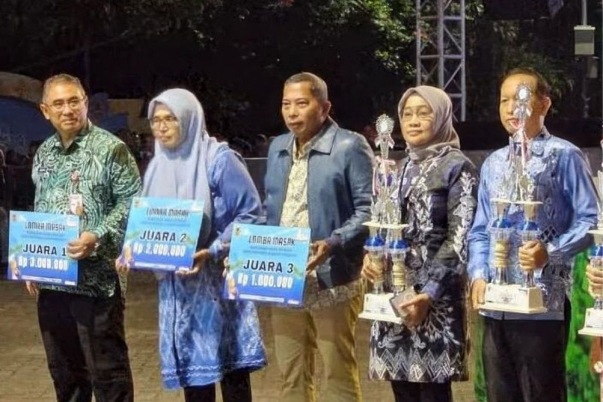 Olah haruan, DKP Kalsel raih juara tiga Lomba Masak HUT ke-75