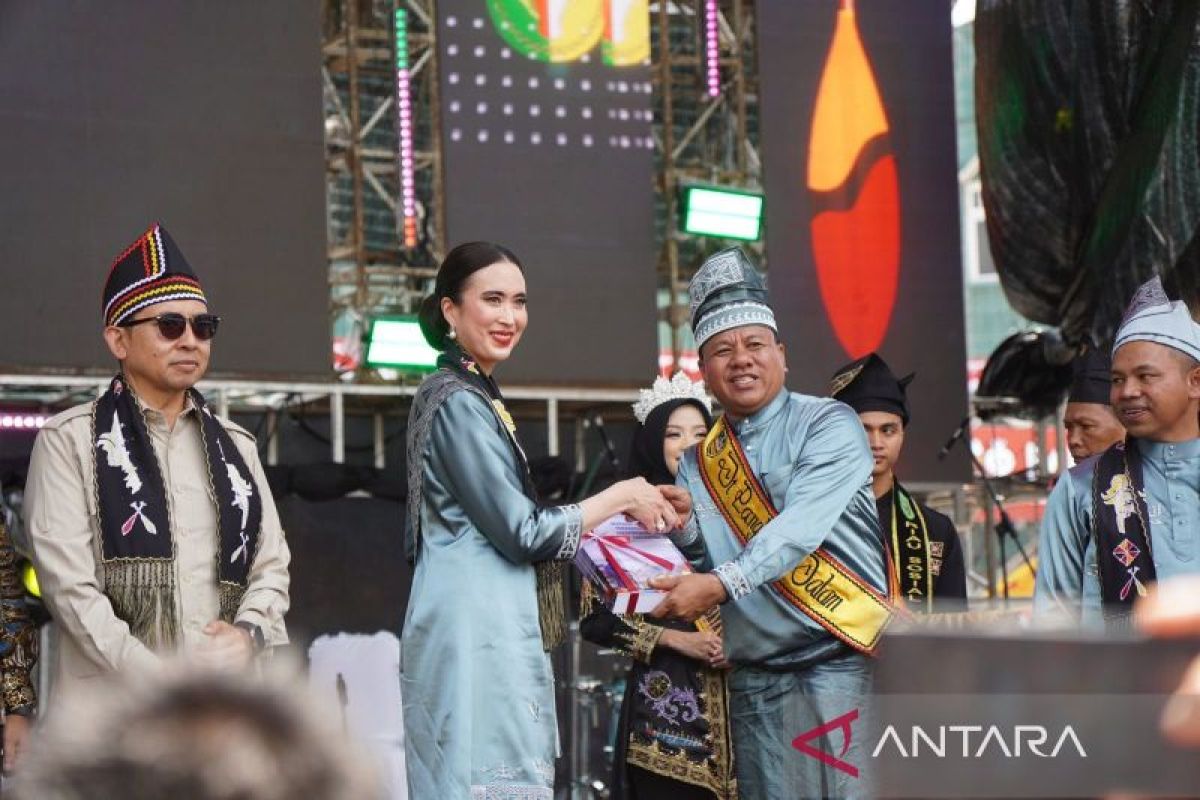 Bupati Kuansing Apresiasi Dukungan Dua Anggota DPR RIFestival Pacu Jalur 2025