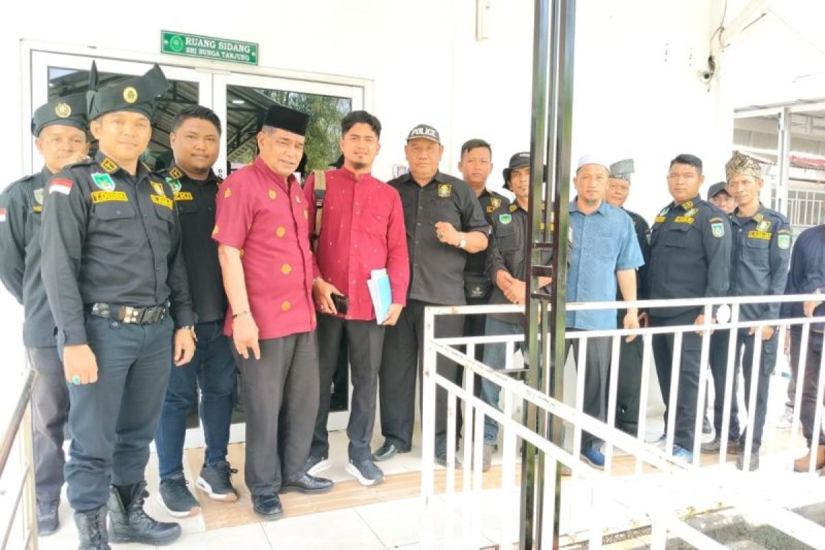Tanahnya akan dieksekusi, Ketua LHMR Dumai Datuk Zamhur ikuti sidang perlawanan di Pengadilan