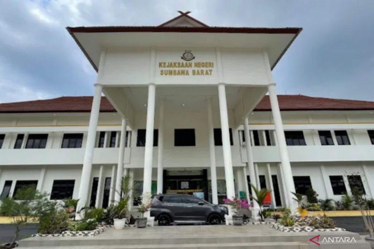 Kejari periksa puluhan saksi kasus Chromebook di Sumbawa Barat