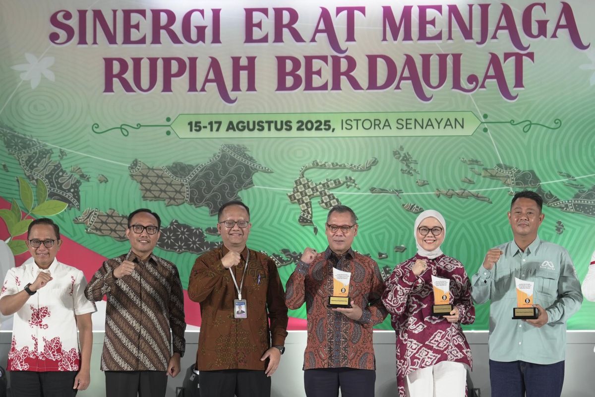 Perluas akses Rupiah ke seluruh negeri, Pegadaian raih apresiasi dari Bank Indonesia