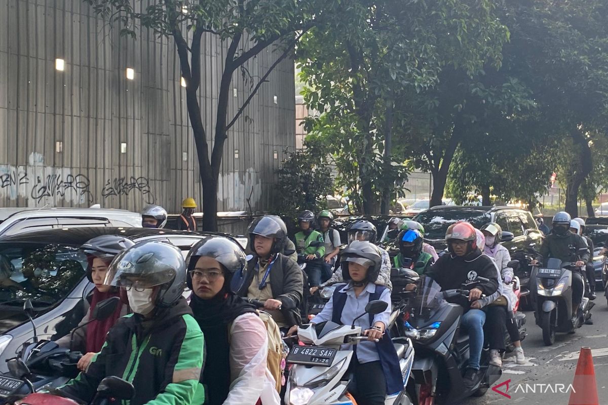 Pemkot Jaksel buat posko di titik rawan macet TB Simatupang