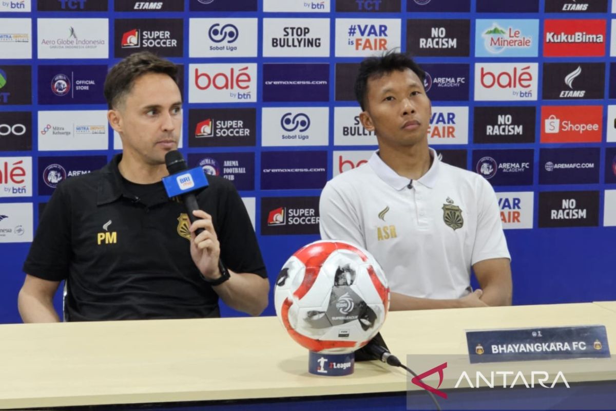 Pelatih Bhayangkara sesalkan keputusan wasit beri penalti ke Arema