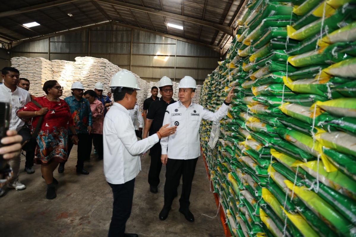 Pj Gubernur Papua jamin ketersediaan stok beras