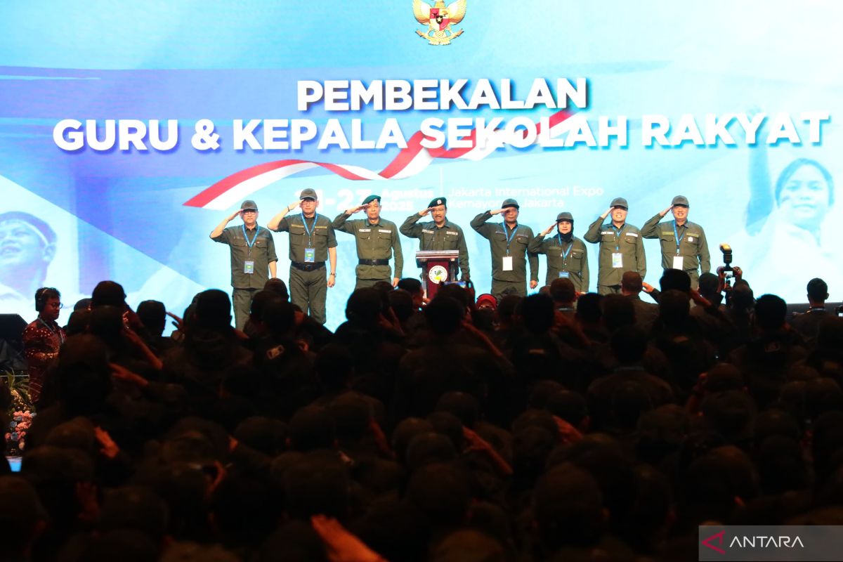 Mensos buka pembekalan akbar guru dan kepala Sekolah Rakyat di JIExpo