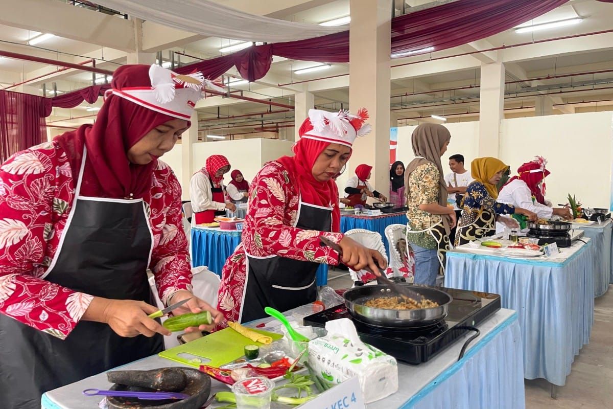 PLN-Pemkot Pekalongan kenalkan alat memasak bertenaga listrik