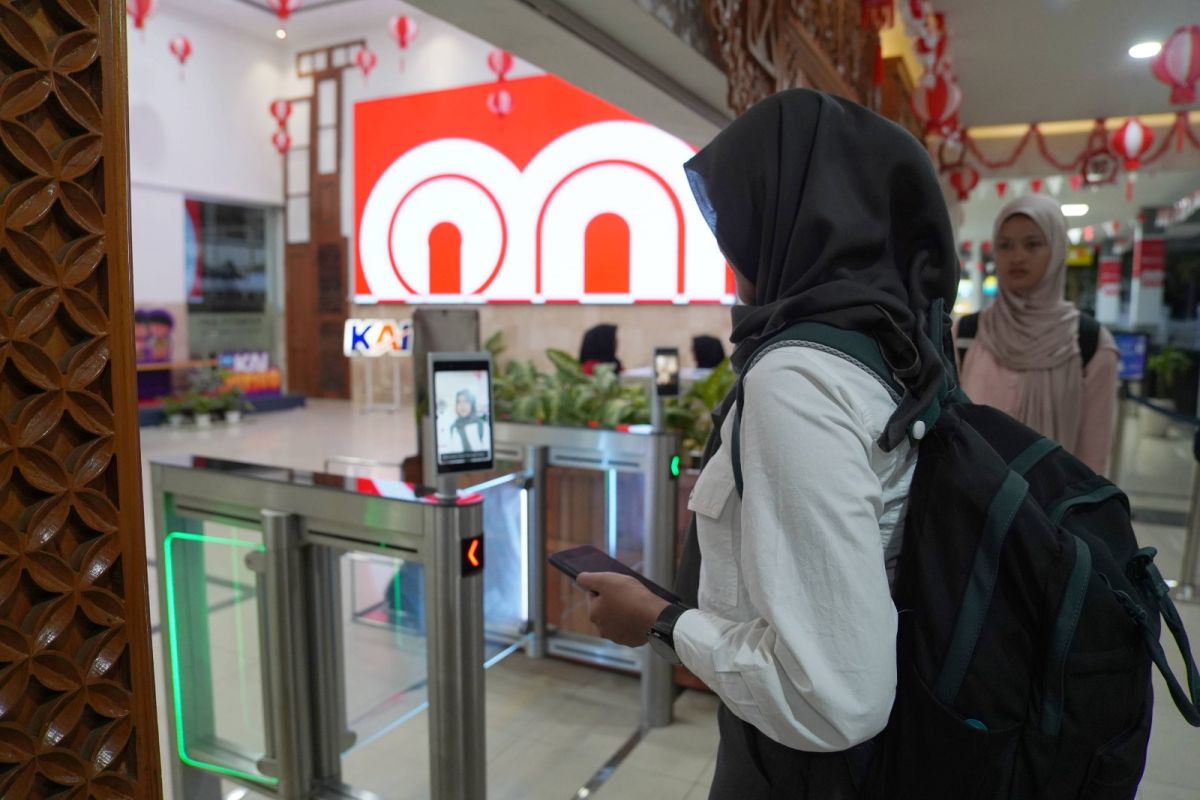 KAI Daop 7 tambah fasilitas "face recognition" di Stasiun Kediri