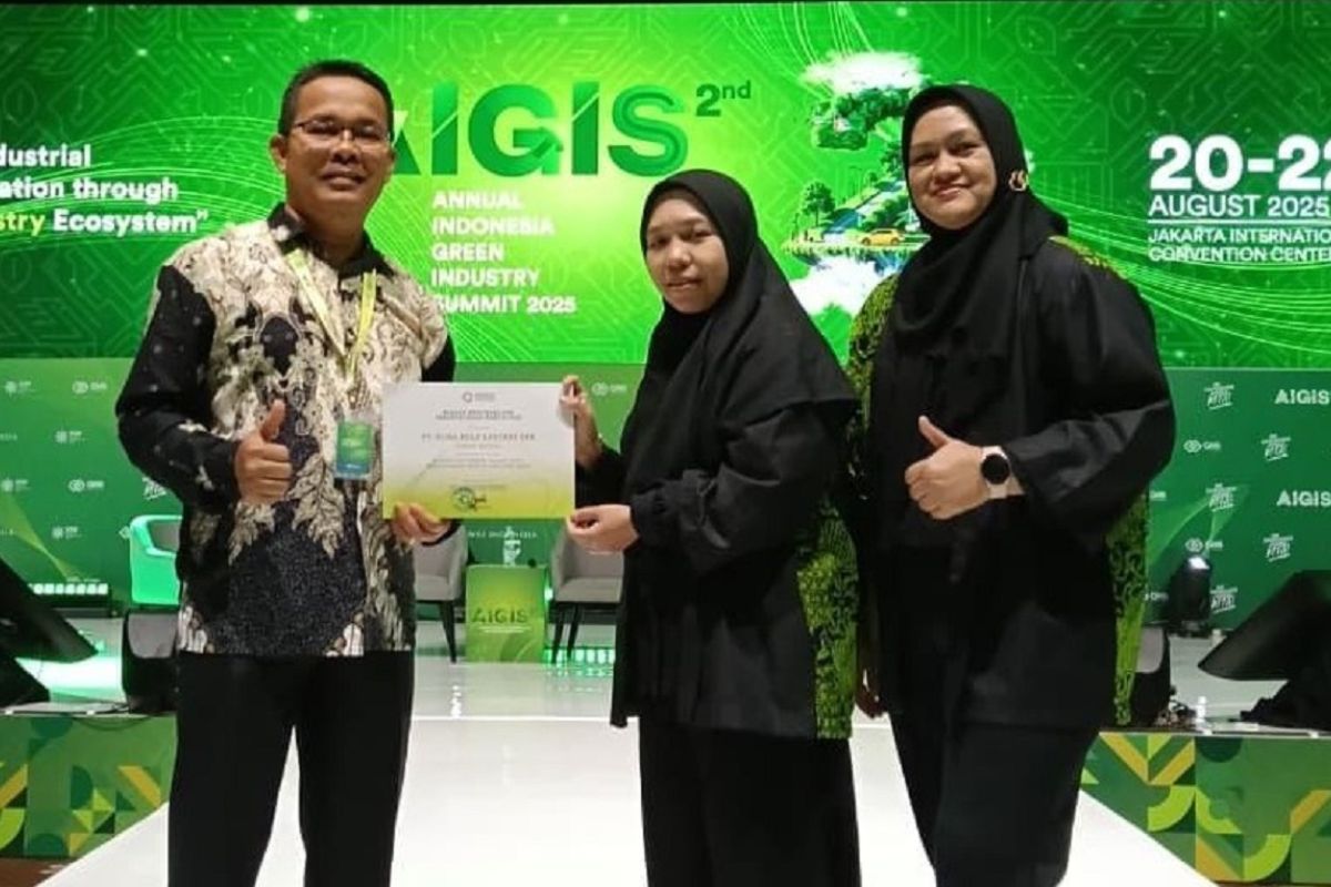 TPL terima Penghargaan Industri Hijau 2025 dari Kemenperin