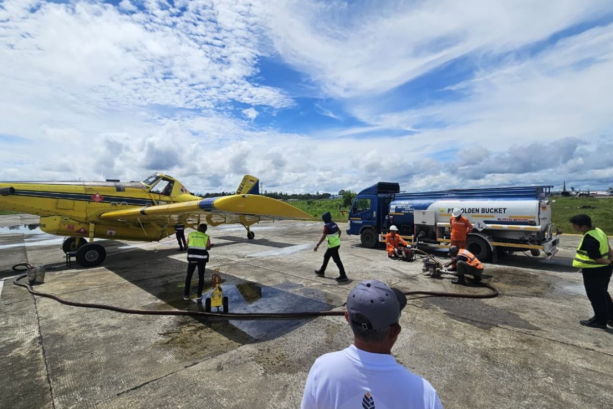 Pemerintah Papua Tengah salurkan 4.000 liter BBM ke Paniai dan Deiyai