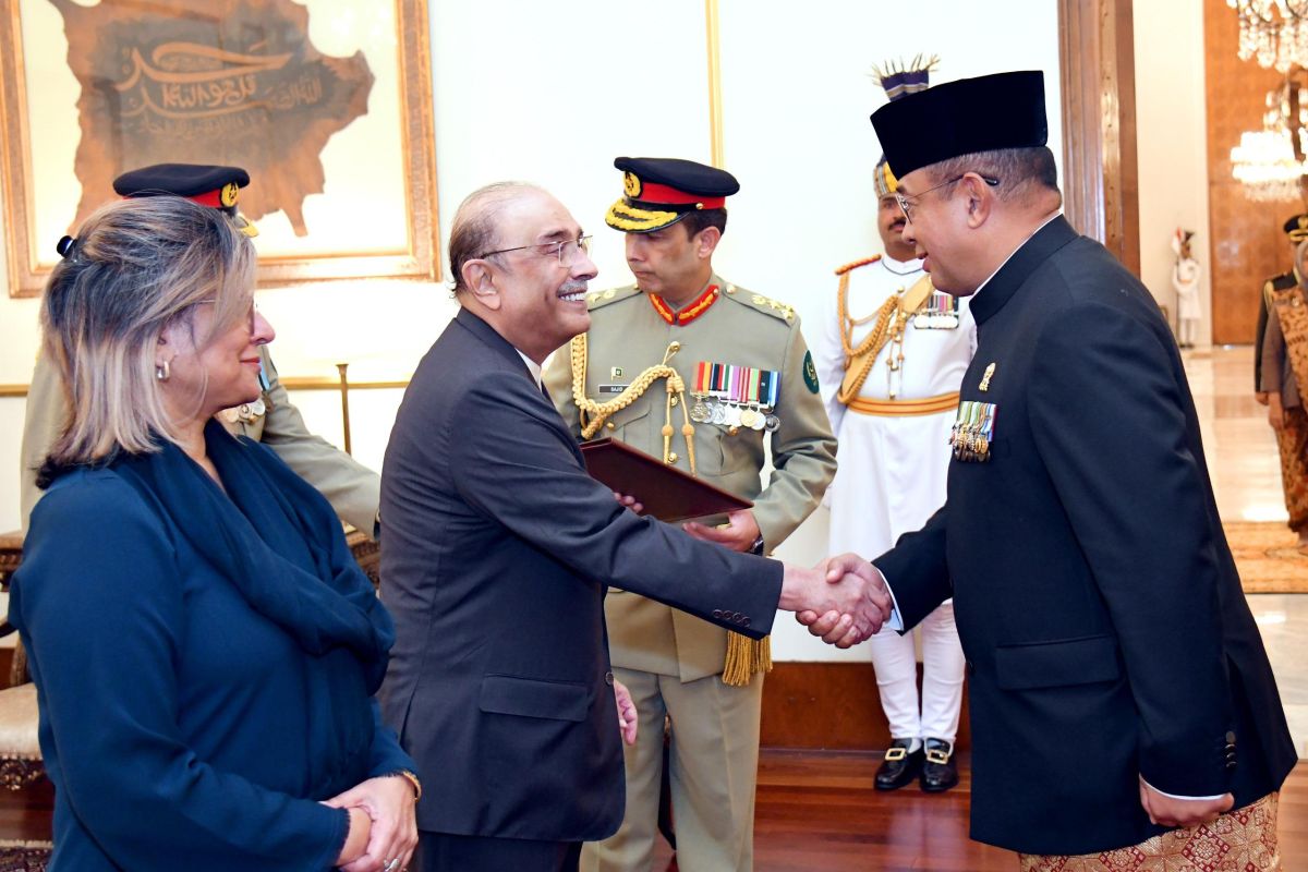 Indonesian Ambassador presents credentials in Pakistan
